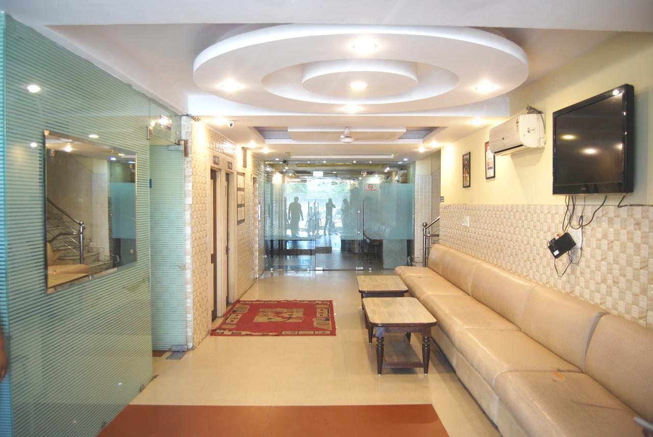 Hotel Kk Residency Chandīgarh Exterior foto